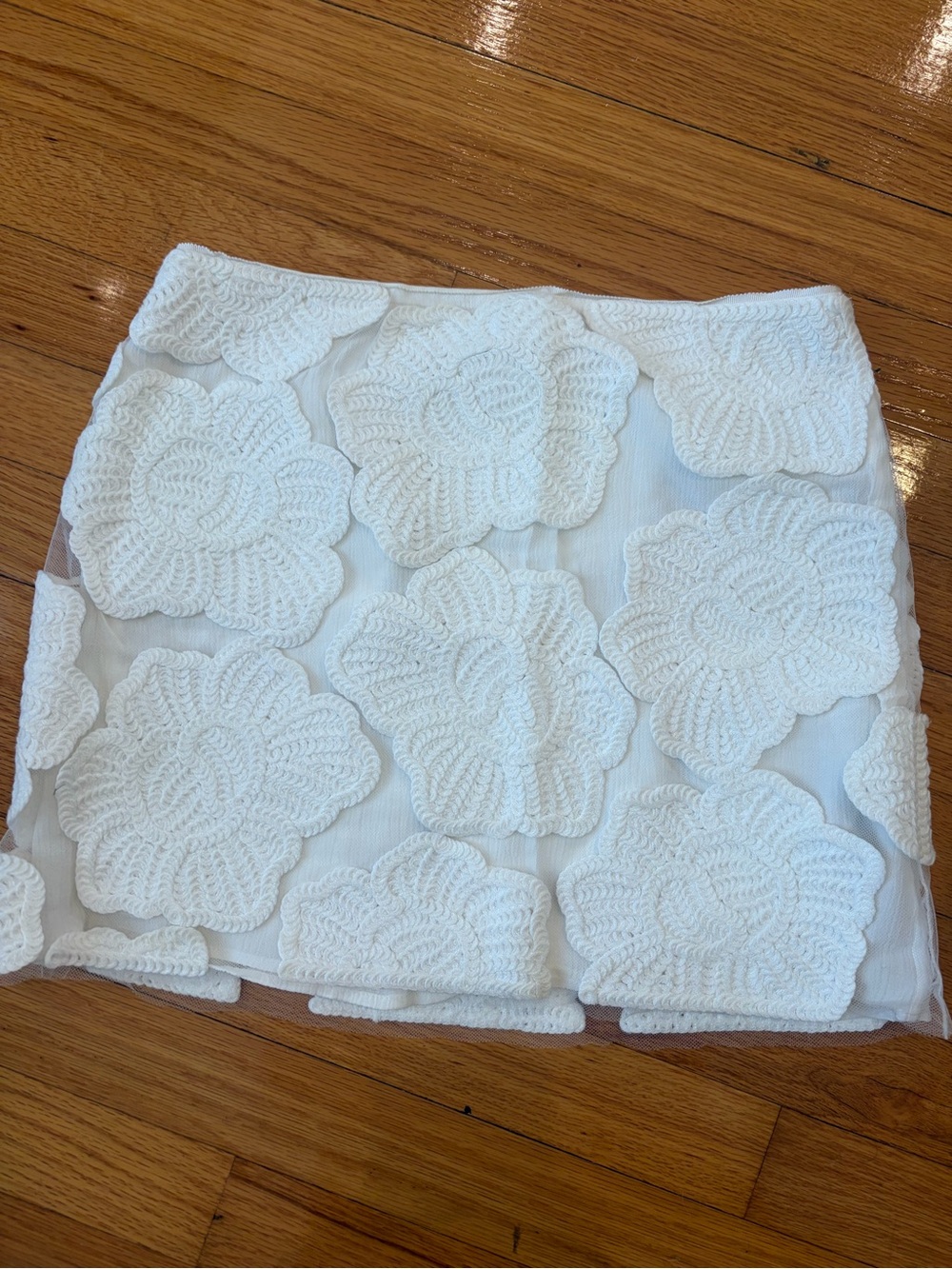 Zara White Floral Crochet Appliqué Mini Skirt